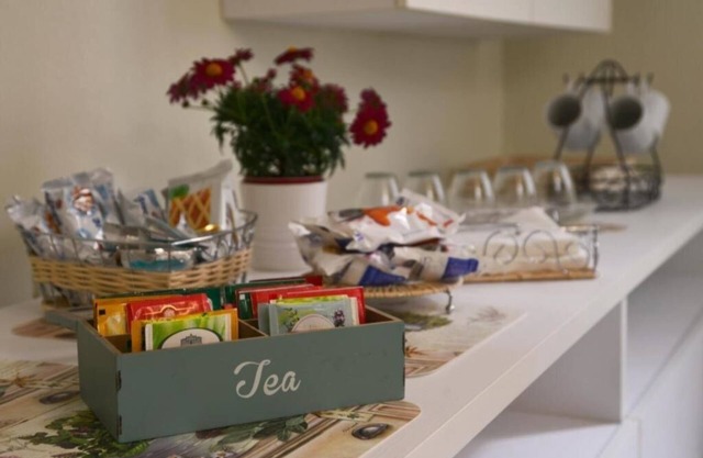 Room & Breakfast Canalino 21: Standard Single Room with Shared Bathroom