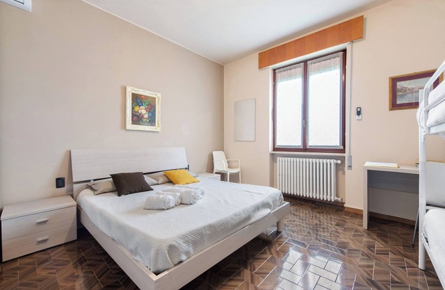 Room 'Swan Matrimoniale Brown' with Shared Pool, Wi-Fi and Air Conditioning