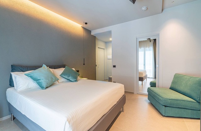 Room 'Verde' with Mountain View, Shared Terrace and Air Conditioning
