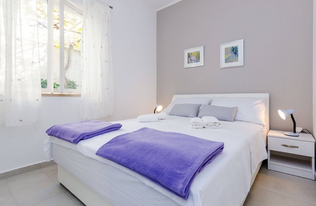 Rooms Batina - Double Room