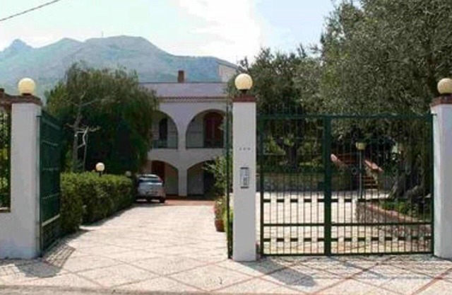 "Rosa" apartment in the Villa