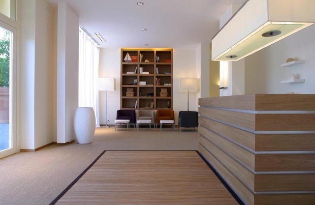 Rota Suites