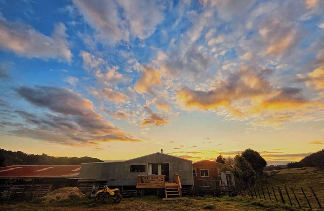 RotokauwaI Farmstay private, cosy ,great walks and views
