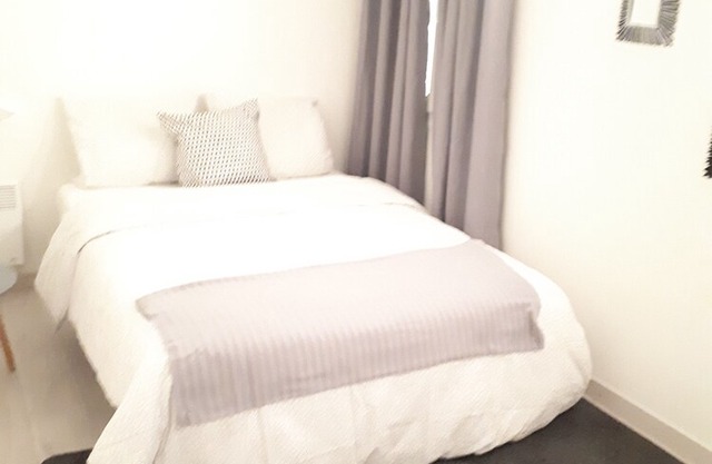 ROYAL APARTMENT COUESNON