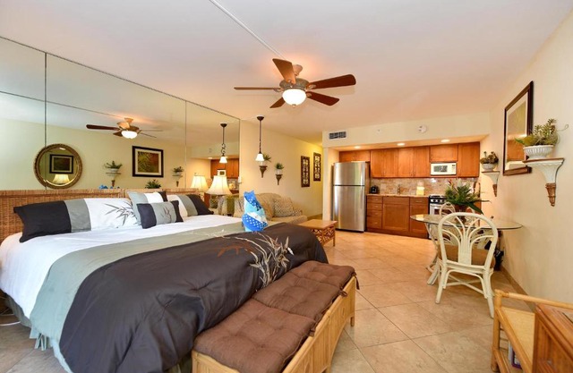 Royal Kahana 104 · RK104 West Maui Studio at BeachFront Resort w