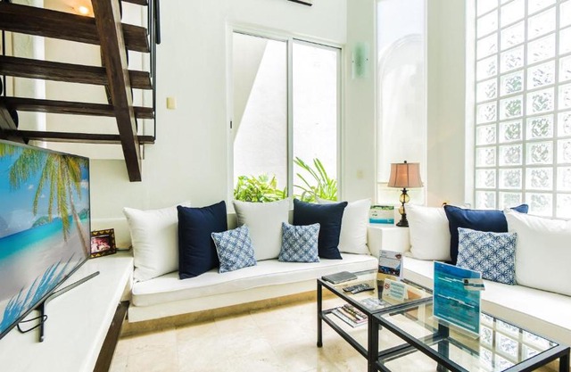 Royal Palms 5 condo