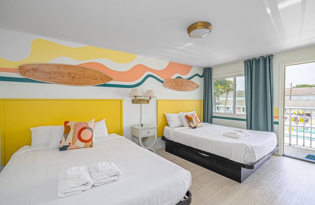 Royal Palms Motel
