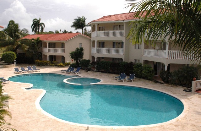 Royal Suites w/Gold or Black bands! Ask about our Reduced All-Inclusive