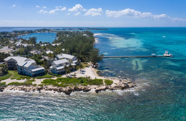 RUM POINT PAD! The Perfect Vacation Hideaway