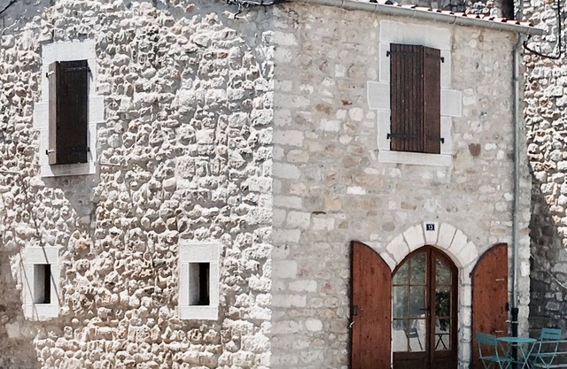 Ruoms Small House 3 *