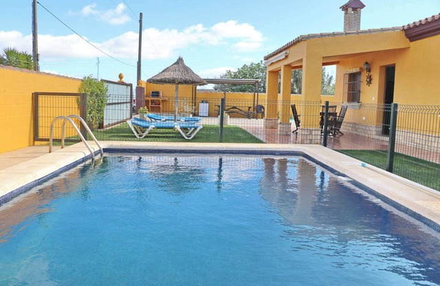 Rural holiday home with private pool