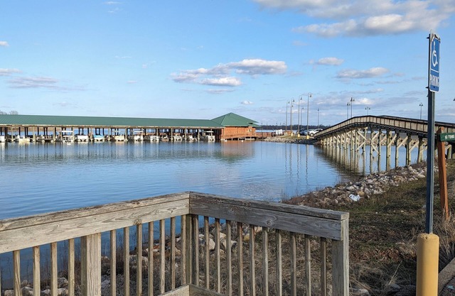 Rustic, 2-bedroom mobile home that's pet friendly.
