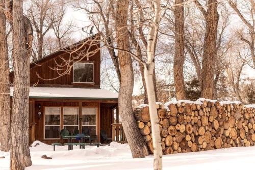 Rustic Camping Cabin near the Royal Gorge in Salida, Colorado
