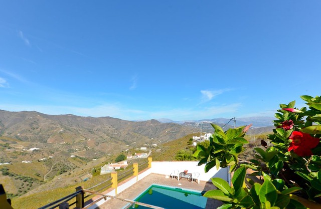 Rustic Home In Tranquil Mountains with Pool, Terrace, Balcony & Wi-Fi; Parking Available, Pets Allowed