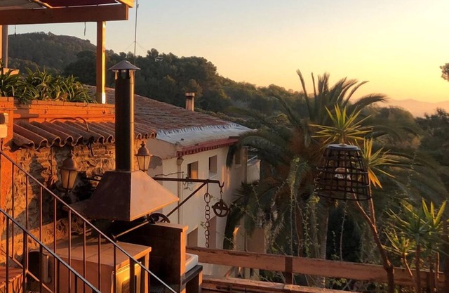 Rustic house in Baix Camp. Views of the Costa Dorada