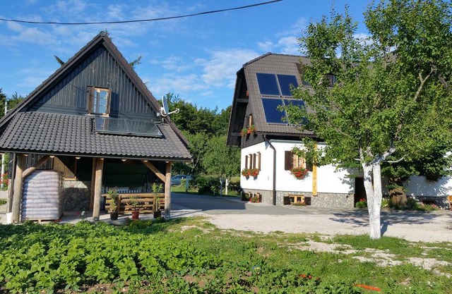 Rustic Inn River 2