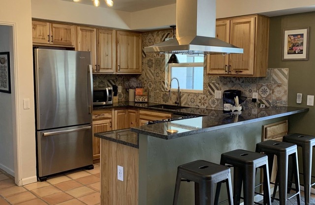 Rustic Modern Home Near the UofA and Downtown