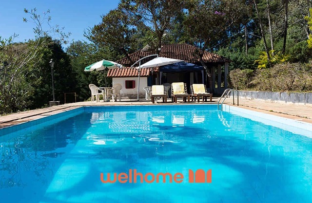 Sítio em Monte Sião com piscina e campo de futebol