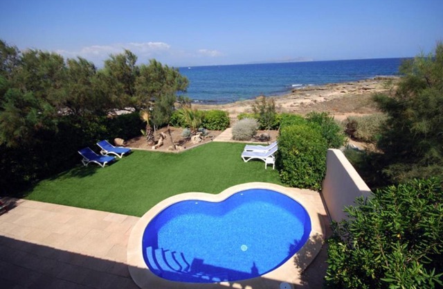 s'Estanyol Villa Sleeps 7 Pool Air Con WiFi