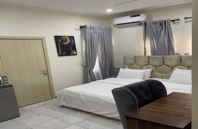 S & S Tonmoj Aparthotel