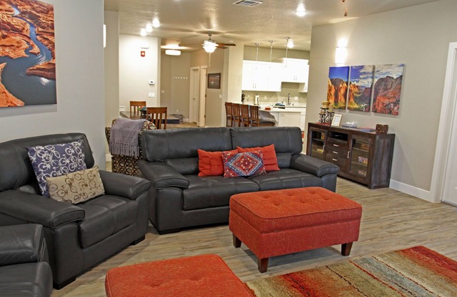 S102 - Estancia - 4 BD / 4 BA