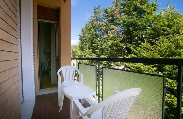 S235 - Sirolo, delightful three-room apartment in a strategic position