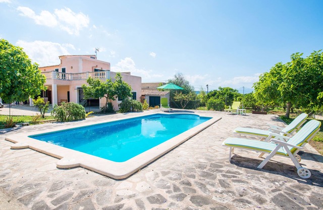 SA FONERA - Villa with private pool in Maria De La Salut. Free WiFi