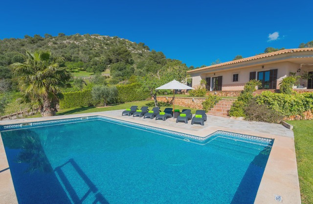 Sa Roca Blanca - Three Bedroom Villa, Sleeps 6