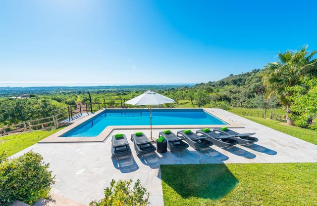 SA ROCA BLANCA - Villa for 6 people in S'Horta - Felanitx.