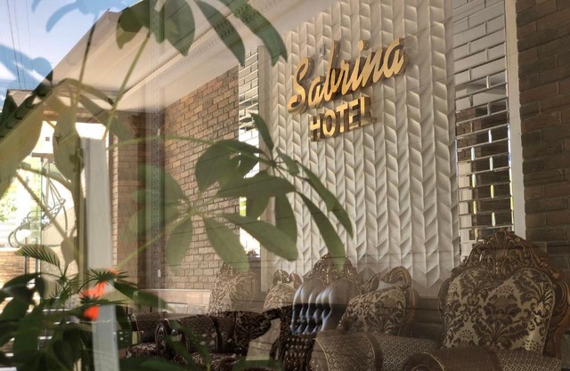 Sabrina Hotel