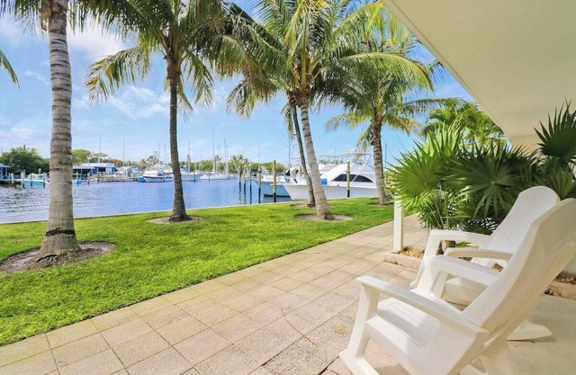 Sailfish Suites 3 - waterfront!