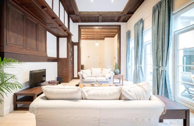 Saint Pauls Suite 1