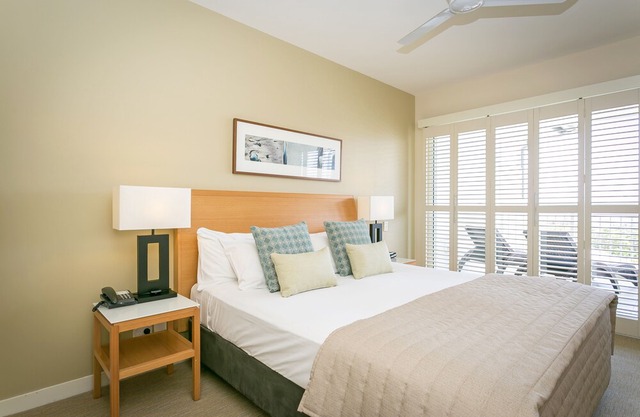 Salt Beach - Relaxing 2 Bedroom Spa Suite - Wi-Fi Included!