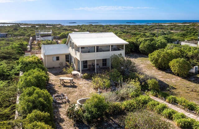 Salt Cay Charming House