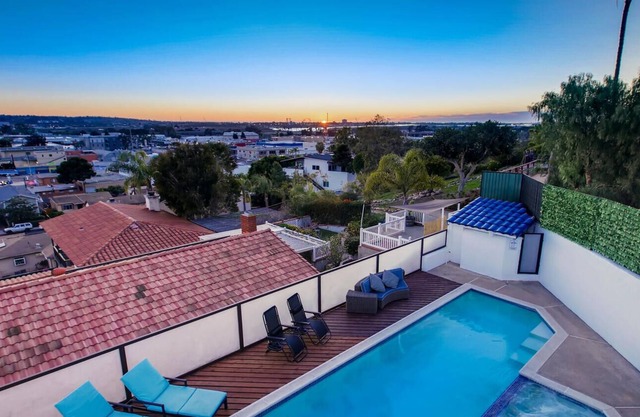 San Diego Villa with pool, jacuzzi and sunset-views