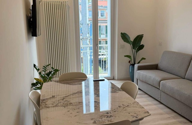 San Lorenzo Columns Apartment - POG 1-4