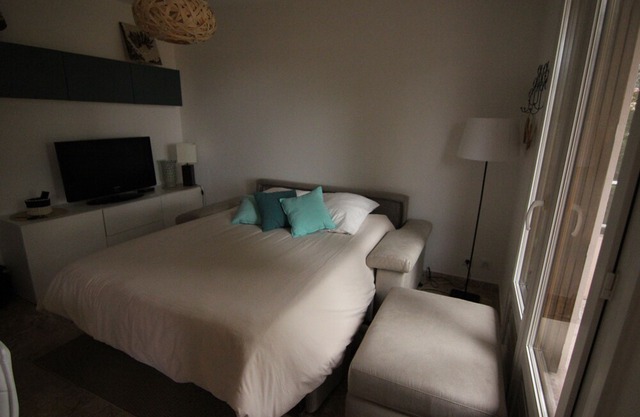 Sanary - condo - 5 mins from the beach