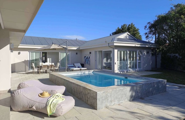 Sanctuary Sands Villa - 5BD, Pool, Near Beach