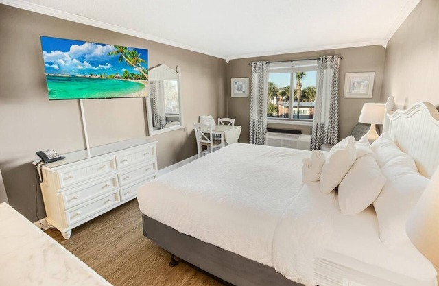 Sand and Sun Resort View King Room 3rd Floor