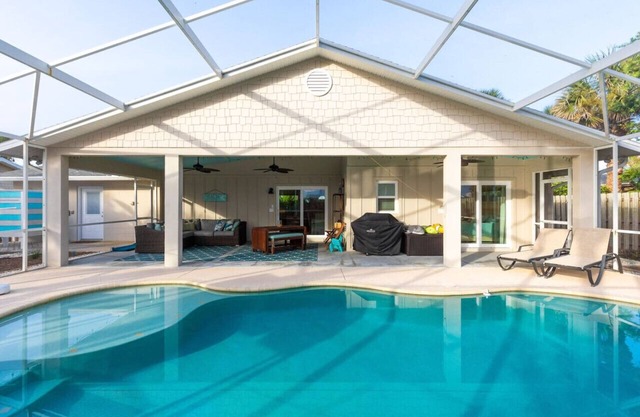 Sandcastle Harbor Pool & FirePit