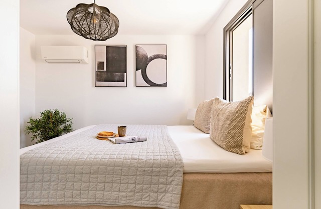 Sanders Crystal 2 - Double room with Shared Pool