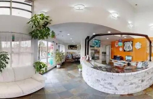 Sandia Peak Inn Old Town ABQ, a Howard Johnson by Wyndham