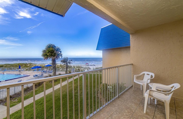 Sandpiper 204 - Beachside Livin'