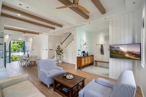 Sandy Villa