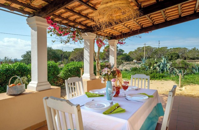Sant Ferran De Ses Roques: house/villa - Sant Ferran