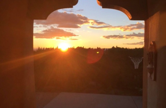 Santa Fe Perfection: Stunning Views. Beautiful Home. Quiet, Serene, Setting.