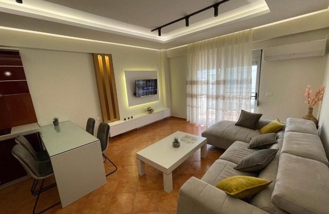 Saranda Central Apartment