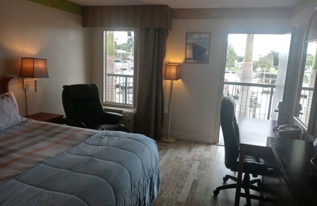 Sarasota “Deluxe King Waterfront Suite” #201 At the Hotel at 7150 N TAMIAMI TR