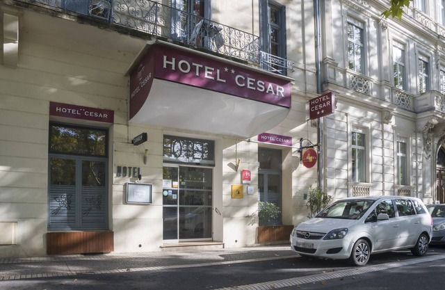 Sarl Hotel Cesar