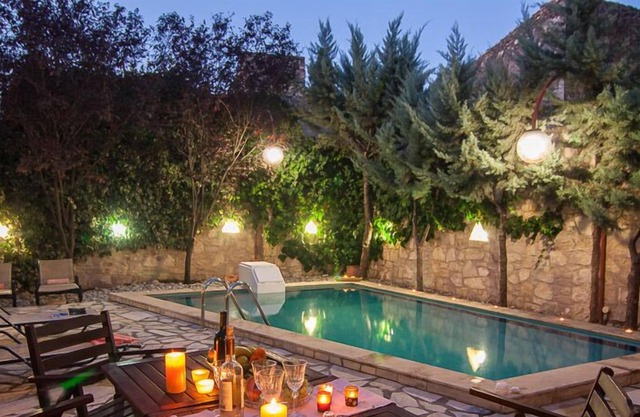 Sarris Villa, Walking distance to taverna & mini market -Cool ambience